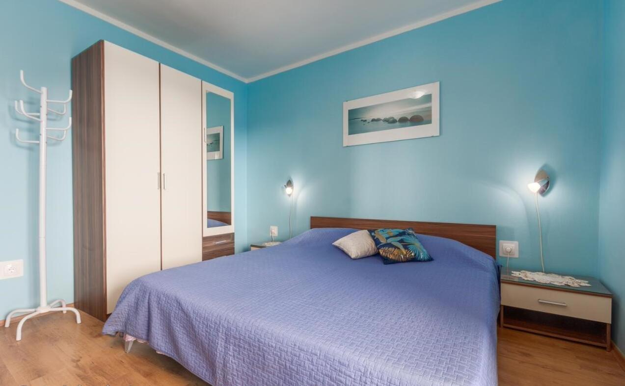 Spacious New App For 5 Persons, Close Beach&City Poreč Eksteriør billede