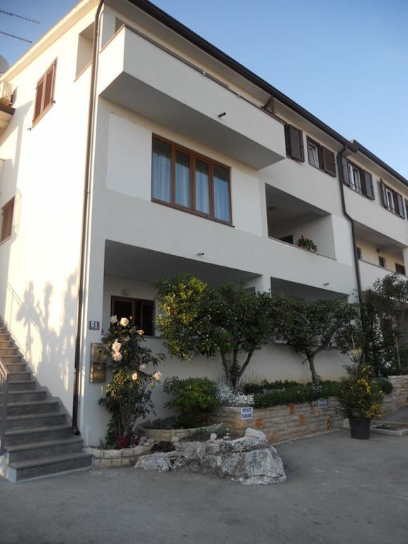 Spacious New App For 5 Persons, Close Beach&City Poreč Eksteriør billede